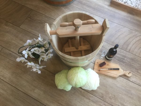 Krautfass Pökelfass Surfass 50 l Holzfass zum Einsuren und Einlegen von Fleisch und Sauerkraut